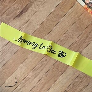 Yellow Mommy to Bee Sash
